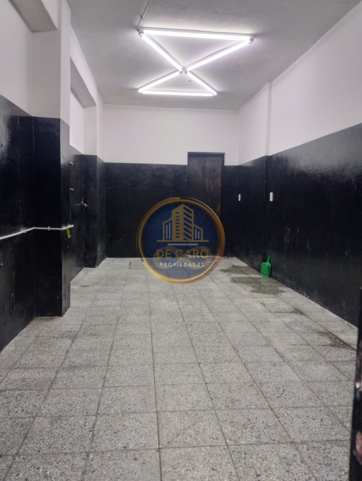 ALQUILER SALON COMERCIAL